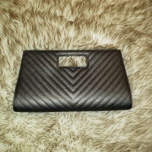 Charming Charlie Magnetic Clutch